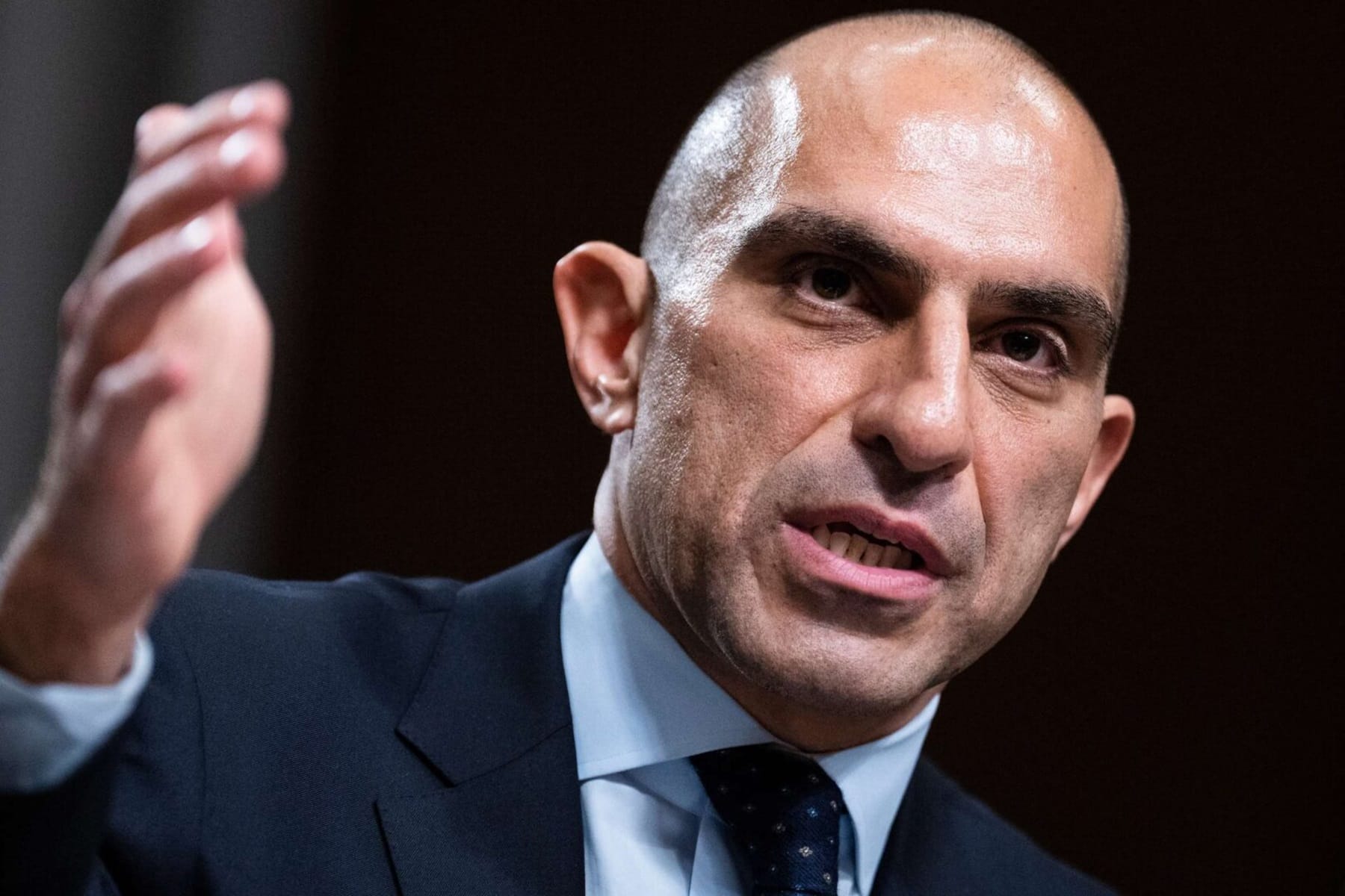 Rostin Behnam, presidente da Comissão de Negociação de Futuros de Commodities dos EUA (CFTC)