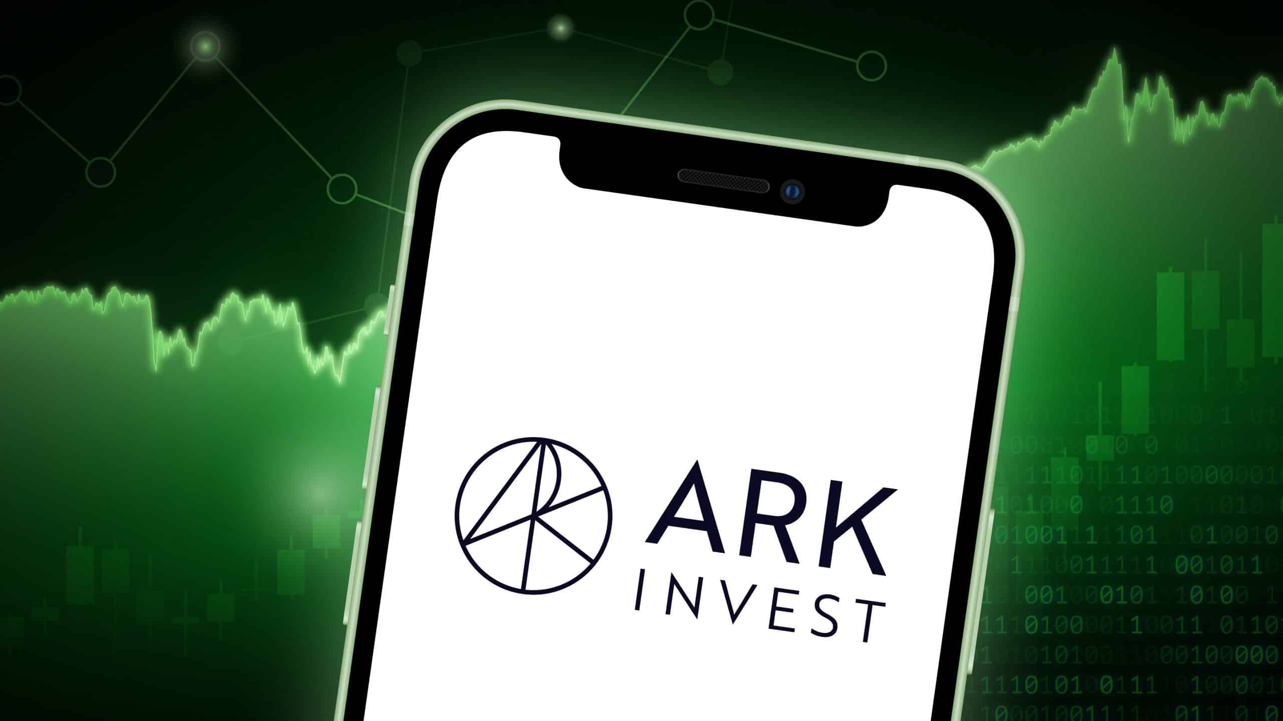 Cathie Wood’s ARK Invest Sells Coinbase Near Top, Loads Up on Robinhood