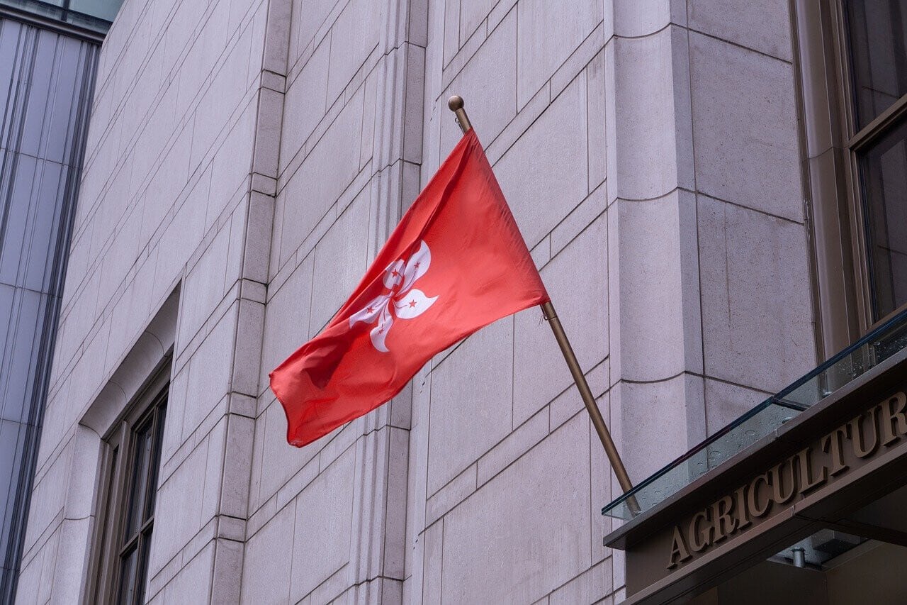 Hong Kong Lawmaker Urges Government to Follow US in Approving Spot Bitcoin ETFs
