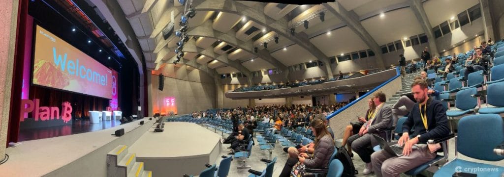 Around the World in Crypto With Tanzeel: A Trip Through This Autumn’s Top Conferences