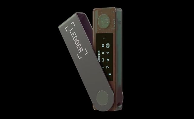 The look of the Ledger Nano X
