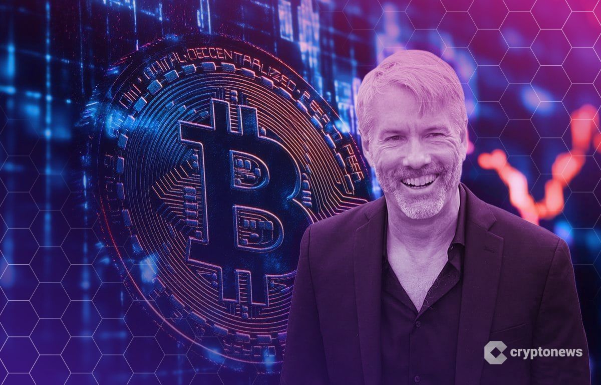 Bitcoin price is trading above $62,700, recovering from its 10% weekly loss in a bearish prediction environment.