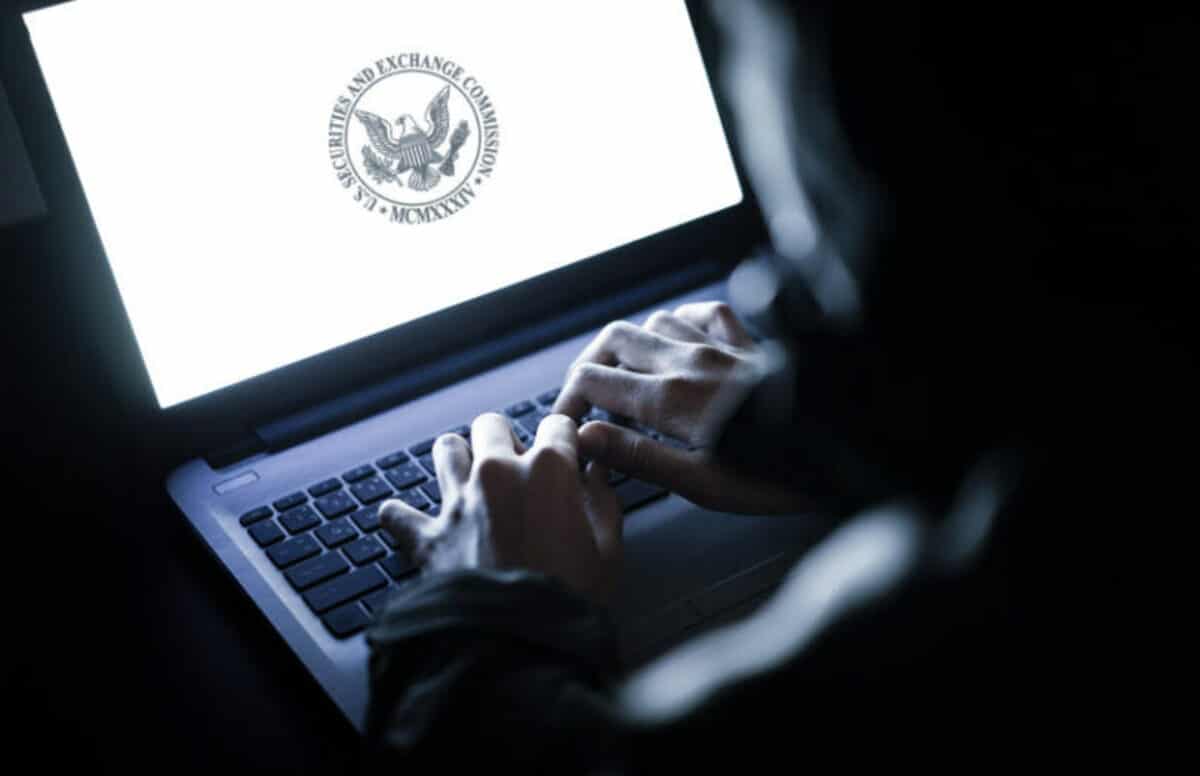 La SEC enfrenta una reacción violenta por un tweet erróneo sobre el ETF de Bitcoin