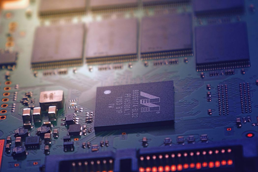 La amenaza de la computación cuántica impulsa el crecimiento de las altcoins