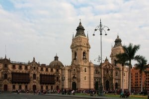 Peru aprova lei que regula exchanges de criptomoedas