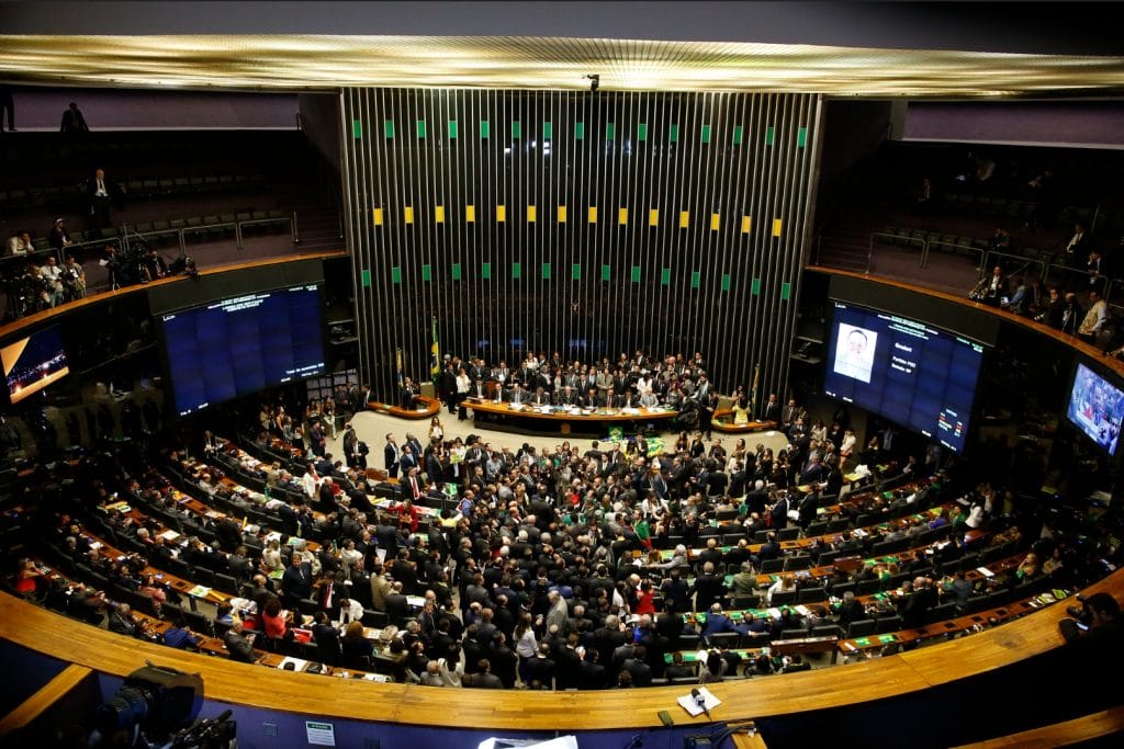 Câmara aprova segundo projeto da reforma tributária