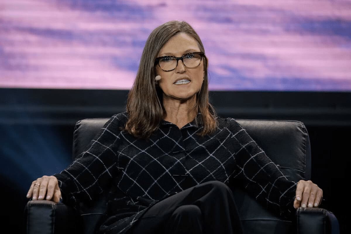 Cathie Wood ซีอีโอ ARK เรียก Bitcoin ว่า “เหรียญที่มีแนวคิดใหญ่ที่สุด”